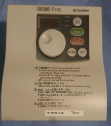三菱 FR-S520E-2.2K インバーター（中古）