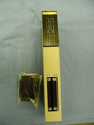 OMRON C500-0D213 プログラマブルコントローラ (中古品)
