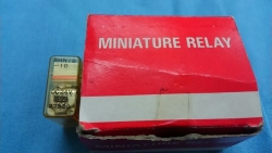 IDEC RHN1B-10 ミニチュアリレー(中古)