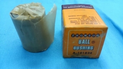 THOMSON A-101824 BALL BUSHING（中古）