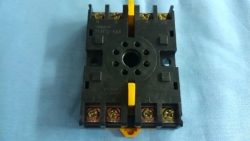 OMRON P2CF-08 CONNECTING SOCKET(中古)