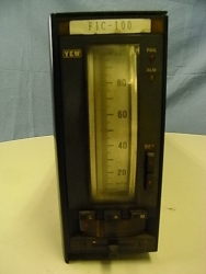 YOKOGAWA P/N：SLCD-110*B 指示調節計(中古品)
