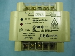 OMRON 直流安定化電源 S82K-05024 (中古品）